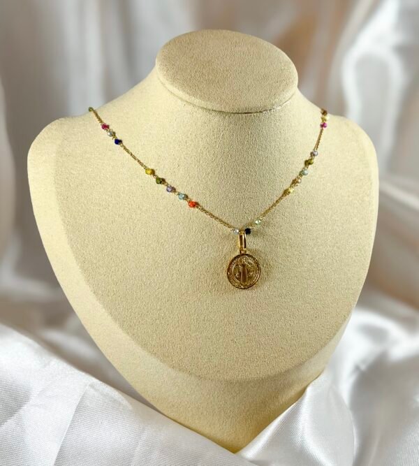 Collar de Oro Amarillo con Dije de San Benito