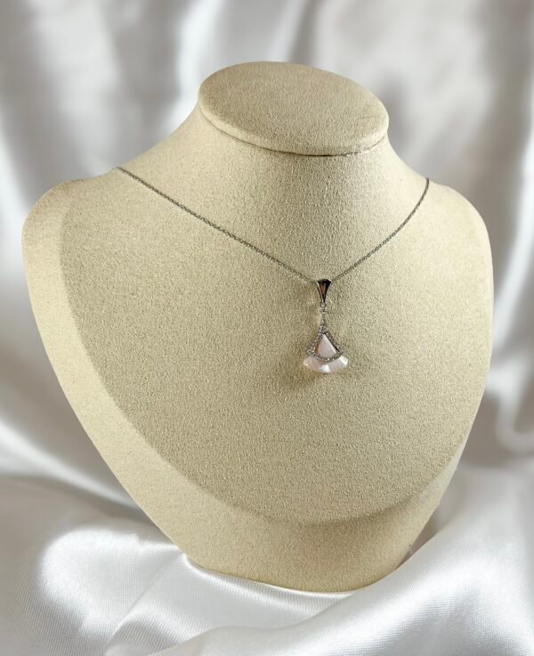 Colgante Nácar con Diamantes