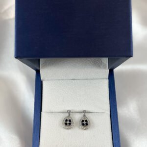 Aros de oro blanco con diamantes y 4 zafiros