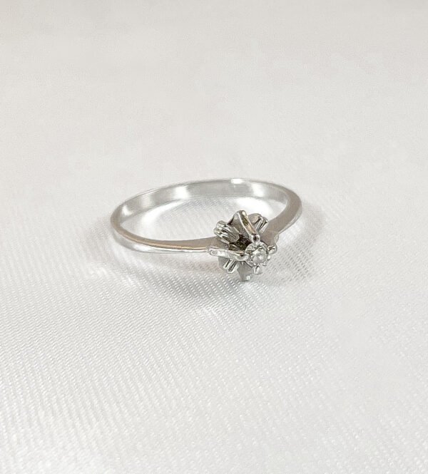 Anillo oro blanco con diamante principal 3